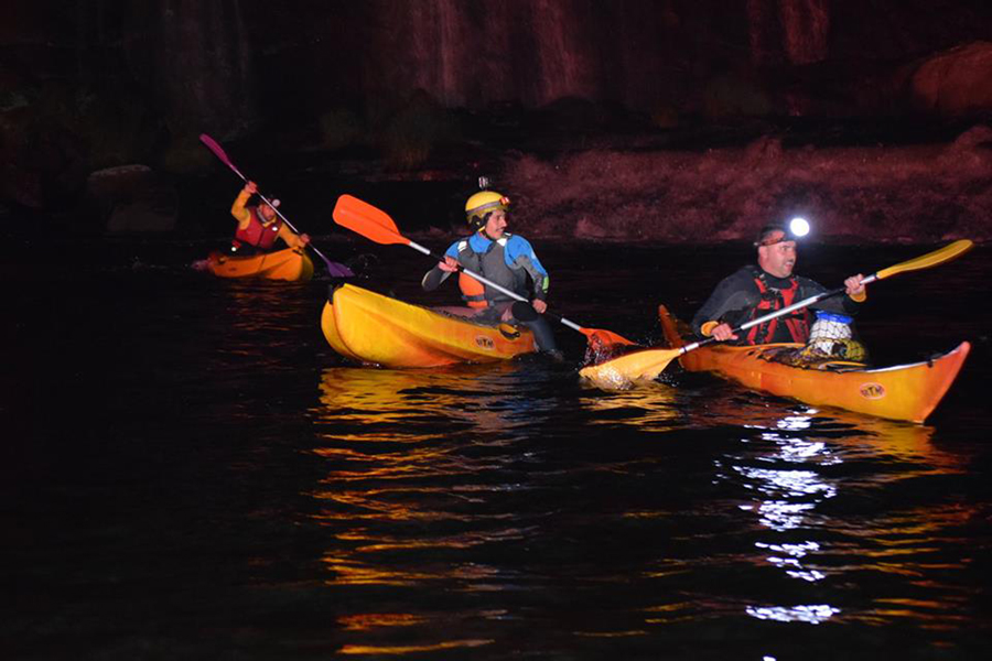 Rutas y traves�as guiadas en kayak