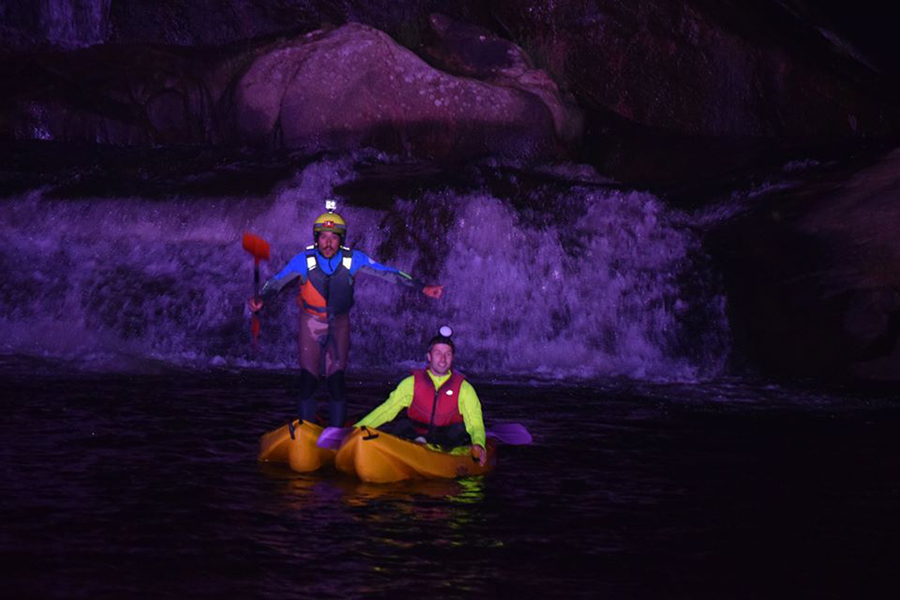 Rutas y traves�as guiadas en kayak