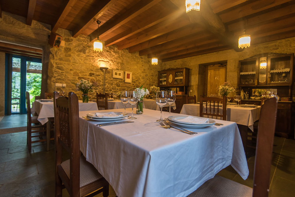 Comedor Casa Perfeuto Mar�a