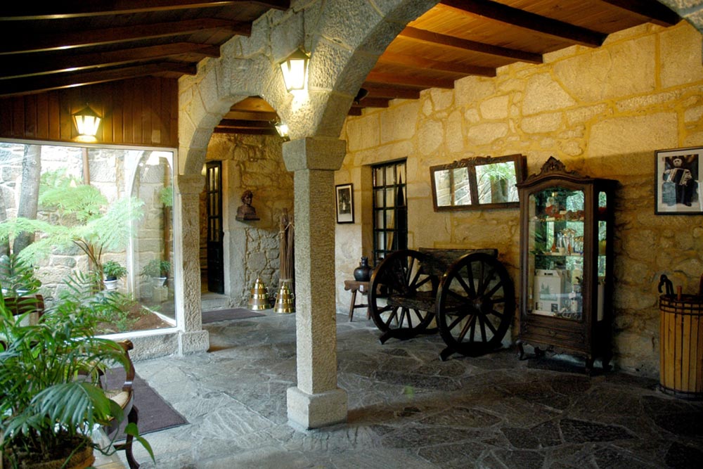 Hotel gastron&oacute;mico Casa Rosal&iacute;a
